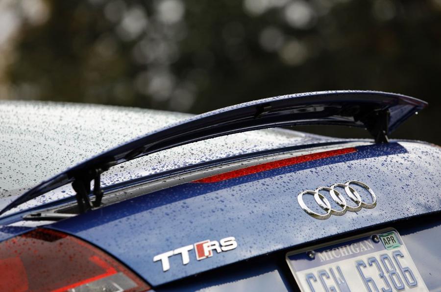 Детали экстерьера Audi TT RS Coupe (8J) 2011 года  (NA) (фото 35 из 39)